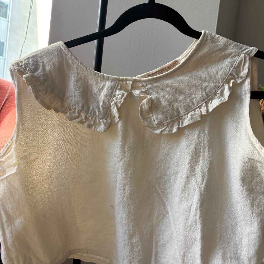 Ruffle collar crop top from CDMX